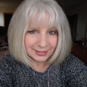 Meet your Posher, Debra